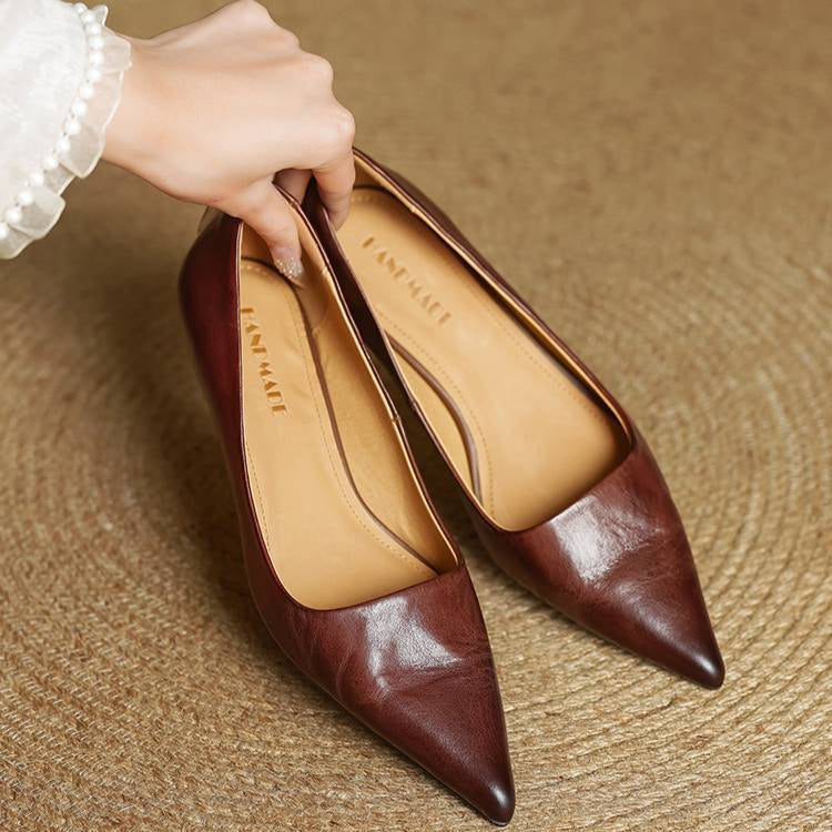 Pauline – Spetsiga pumps | Margot Montreux