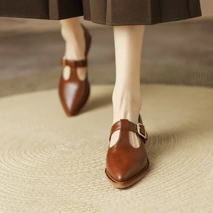Lola – Spetsiga pumps | Margot Montreux