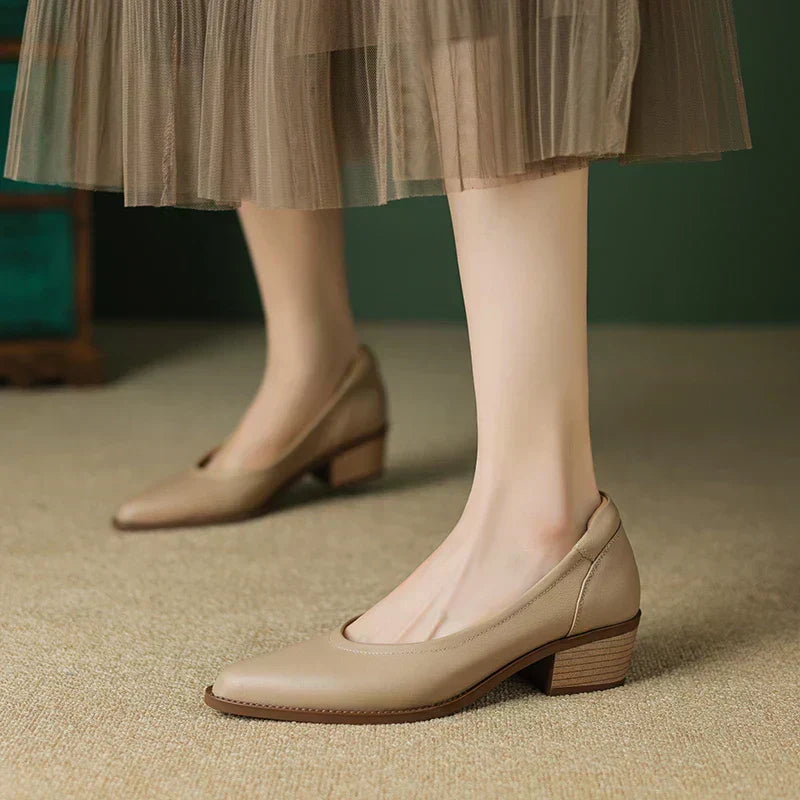 Cordula – Pumps med medelhög klack | Margot Montreux