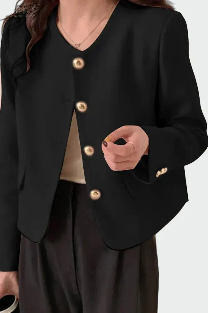 Ross – Elegant kappa med guldknappar | Margot Montreux